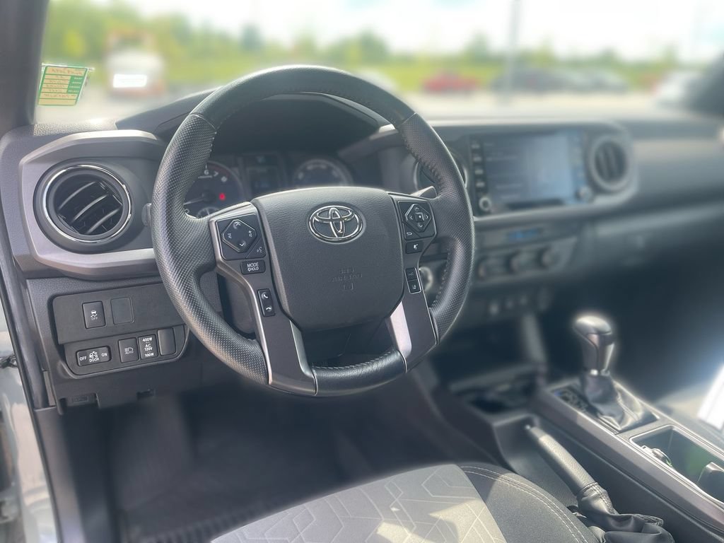 Used 2023 Toyota Tacoma TRD Off-Road AWD/4WD image 17