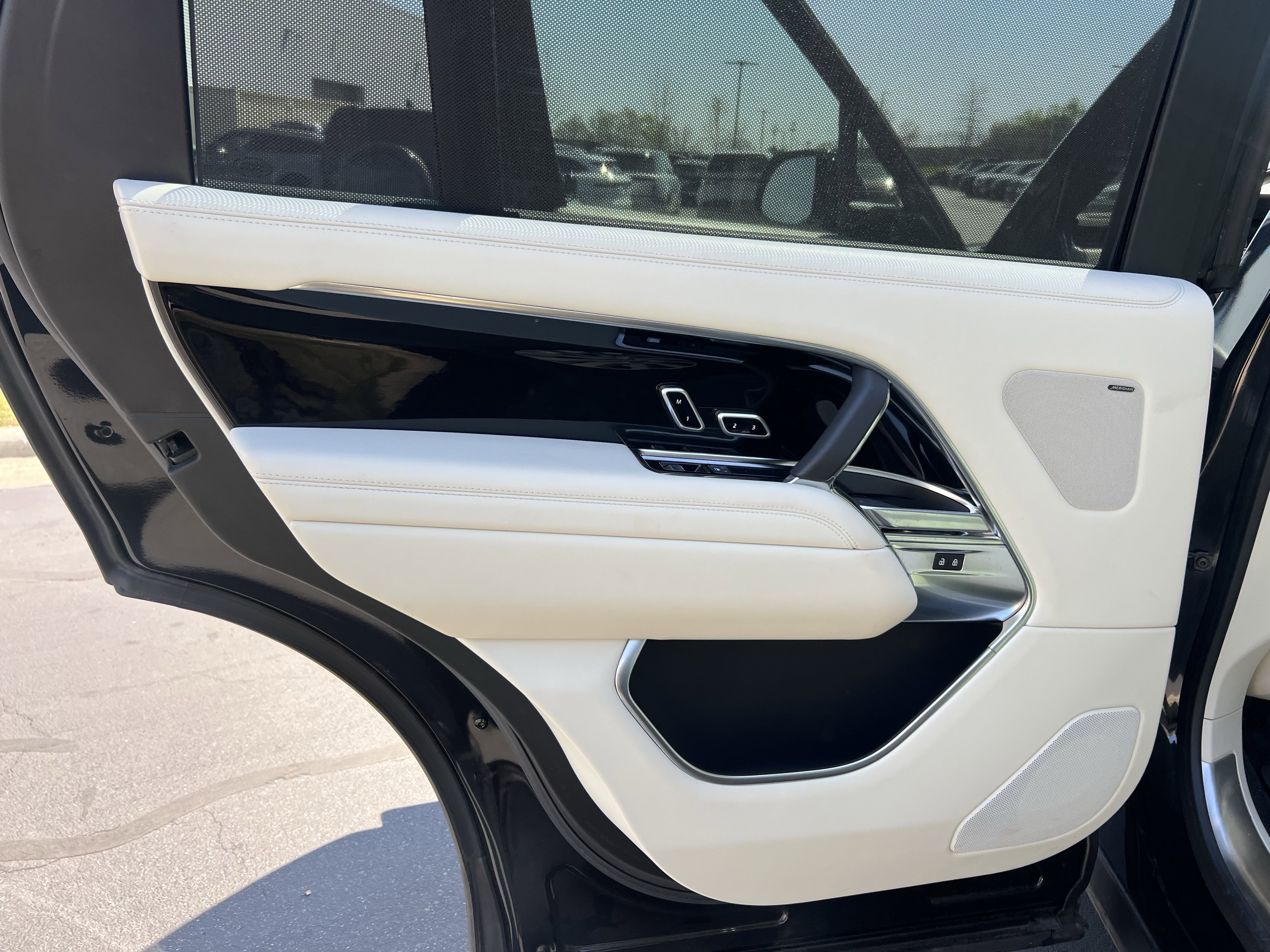 Certified 2023 Land Rover Range Rover Long Wheelbase SE image 26