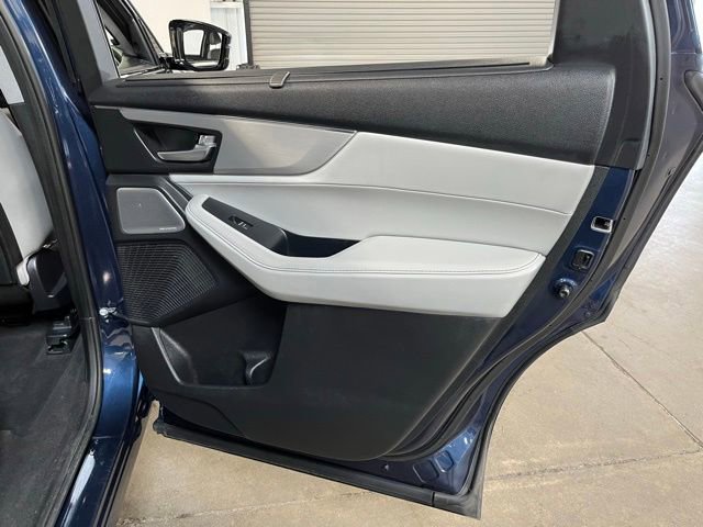 Used 2025 Acura MDX SH-AWD w/ Technology Package image 15