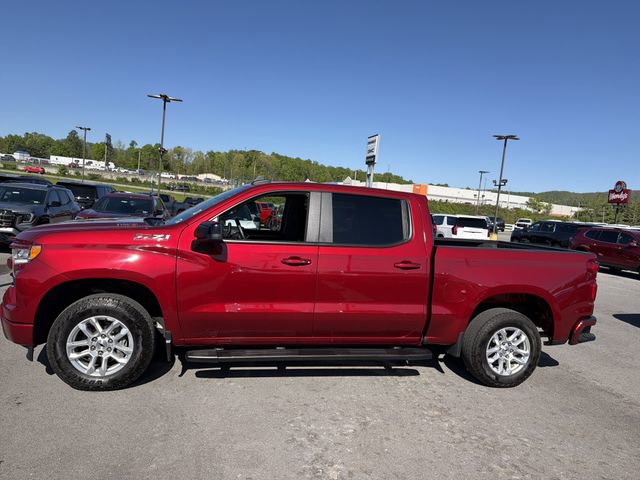 Used 2024 Chevrolet Silverado 1500 RST w/ Z71 Off-Road Package AWD/4WD image 11