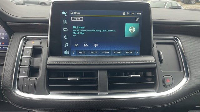 Used 2023 Chevrolet Suburban Premier image 19