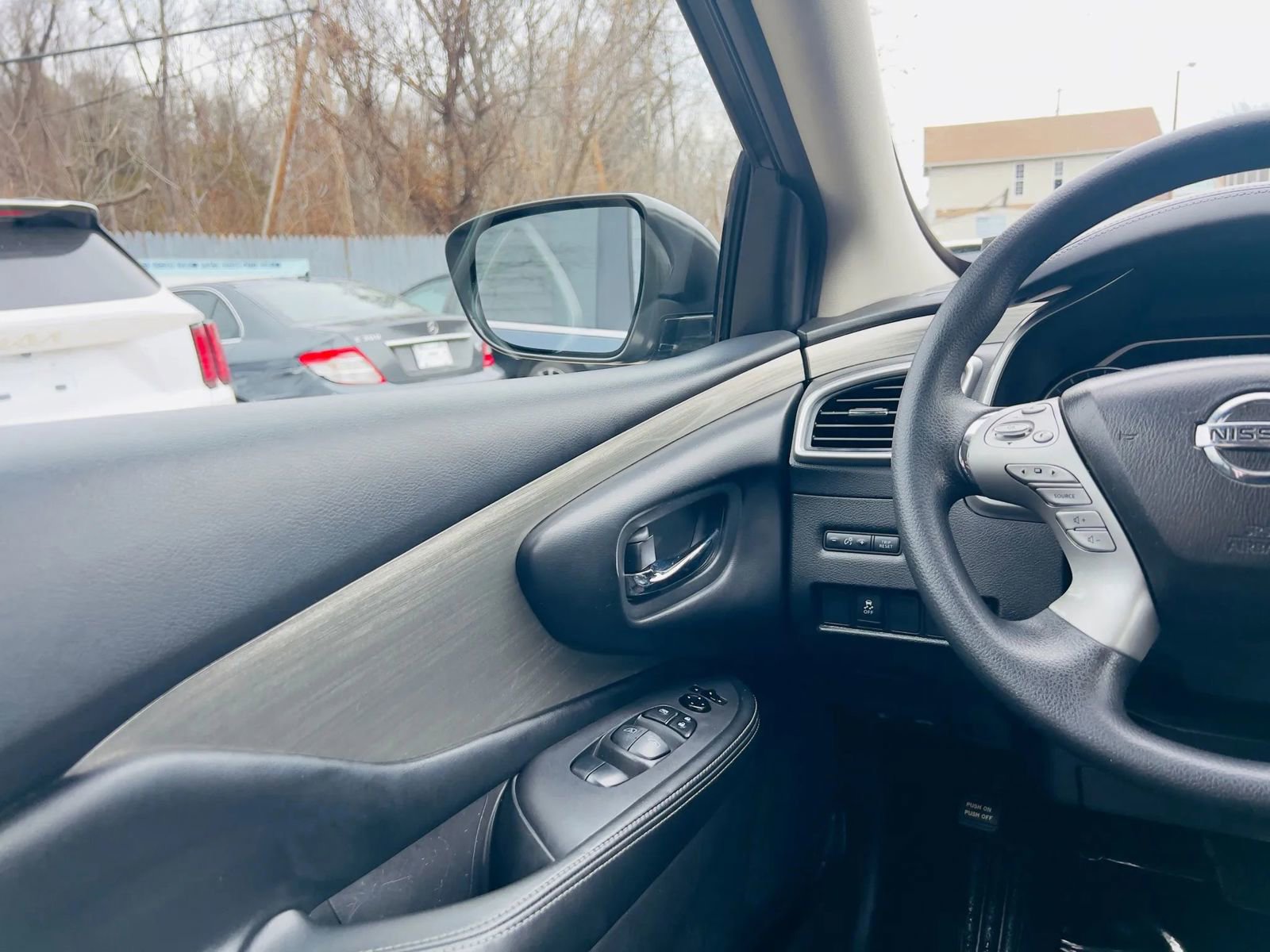 Used 2016 Nissan Murano S w/ Navigation Package image 21