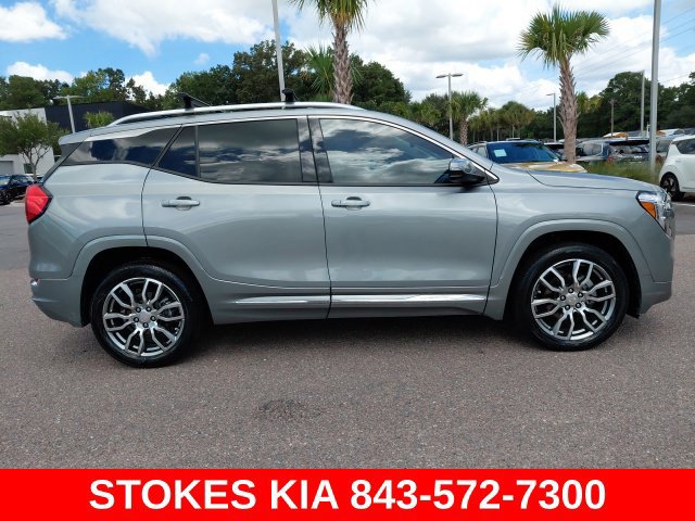 Used 2023 GMC Terrain Denali AWD/4WD image 4