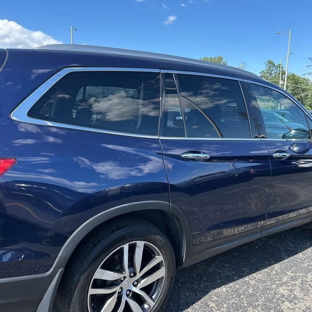 Used 2017 Honda Pilot Touring image 7