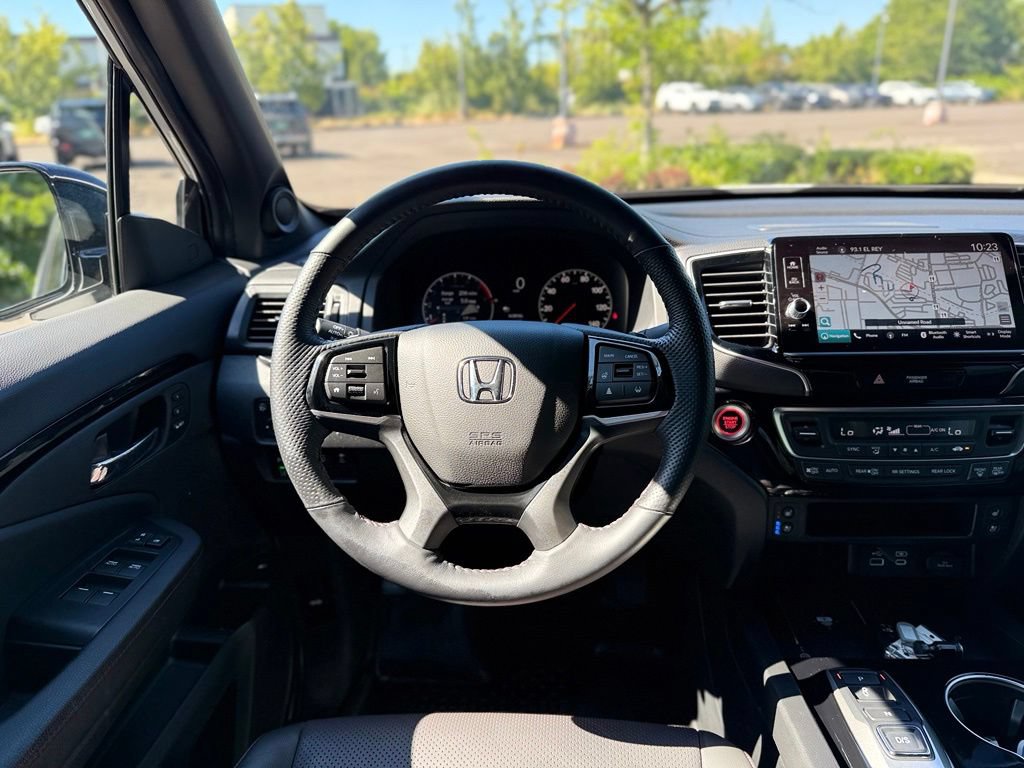 Used 2025 Honda Ridgeline Black Edition image 24