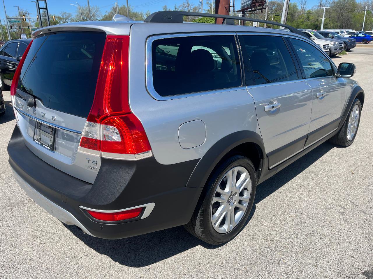 Used 2016 Volvo XC70 T5 Premier w/ Proximity Package AWD/4WD image 5