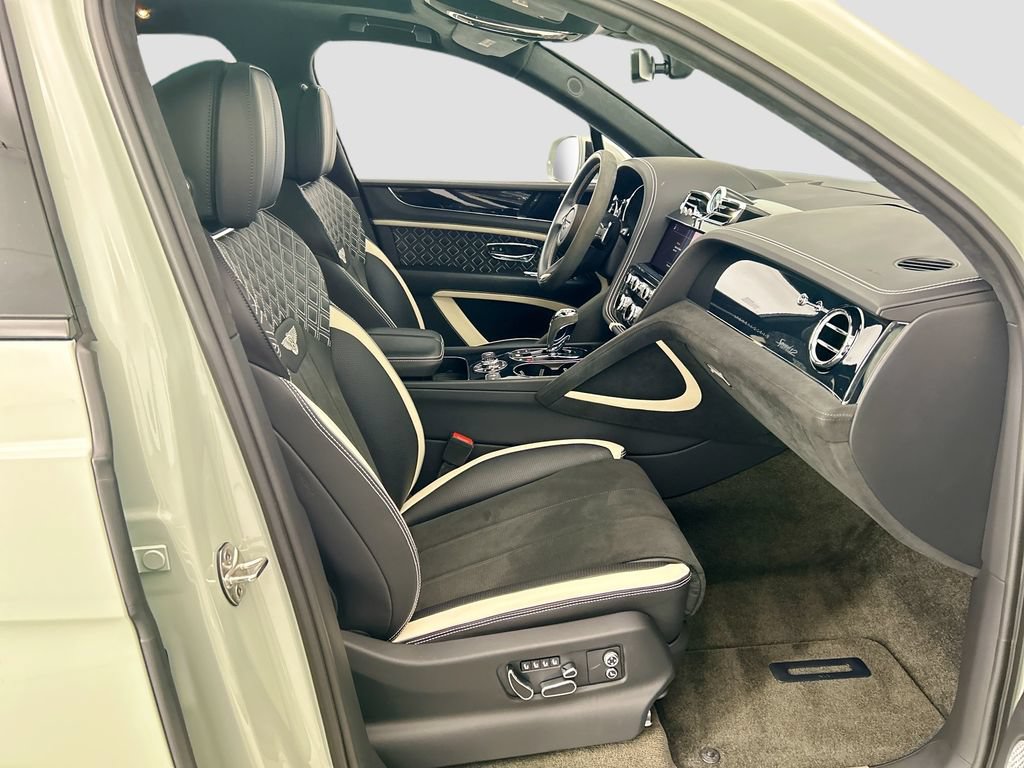 Used 2023 Bentley Bentayga Speed AWD/4WD image 19