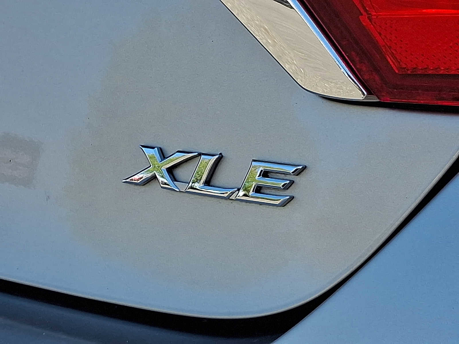 Used 2016 Toyota Camry XLE FWD image 33