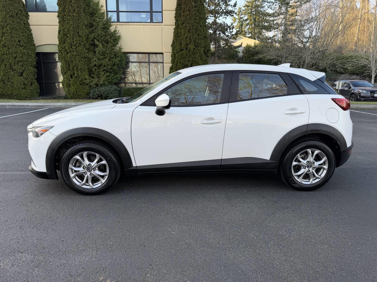 Used 2017 MAZDA CX-3 Sport image 9