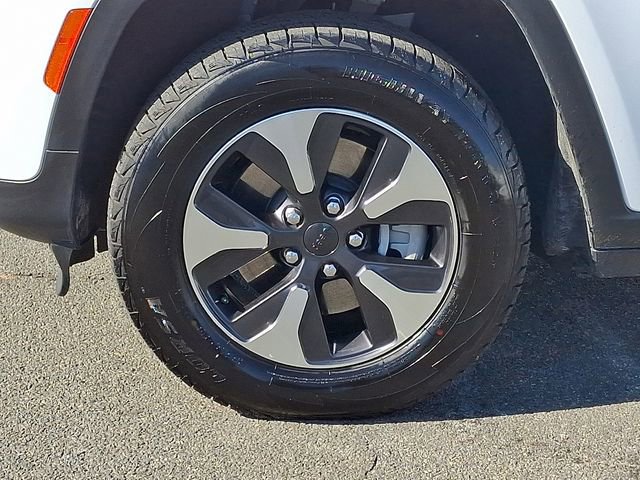 Used 2024 Jeep Grand Cherokee Limited 4xe image 8