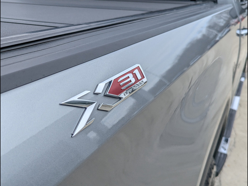 Used 2023 GMC Sierra 1500 SLT w/ SLT Premium Plus Package image 12