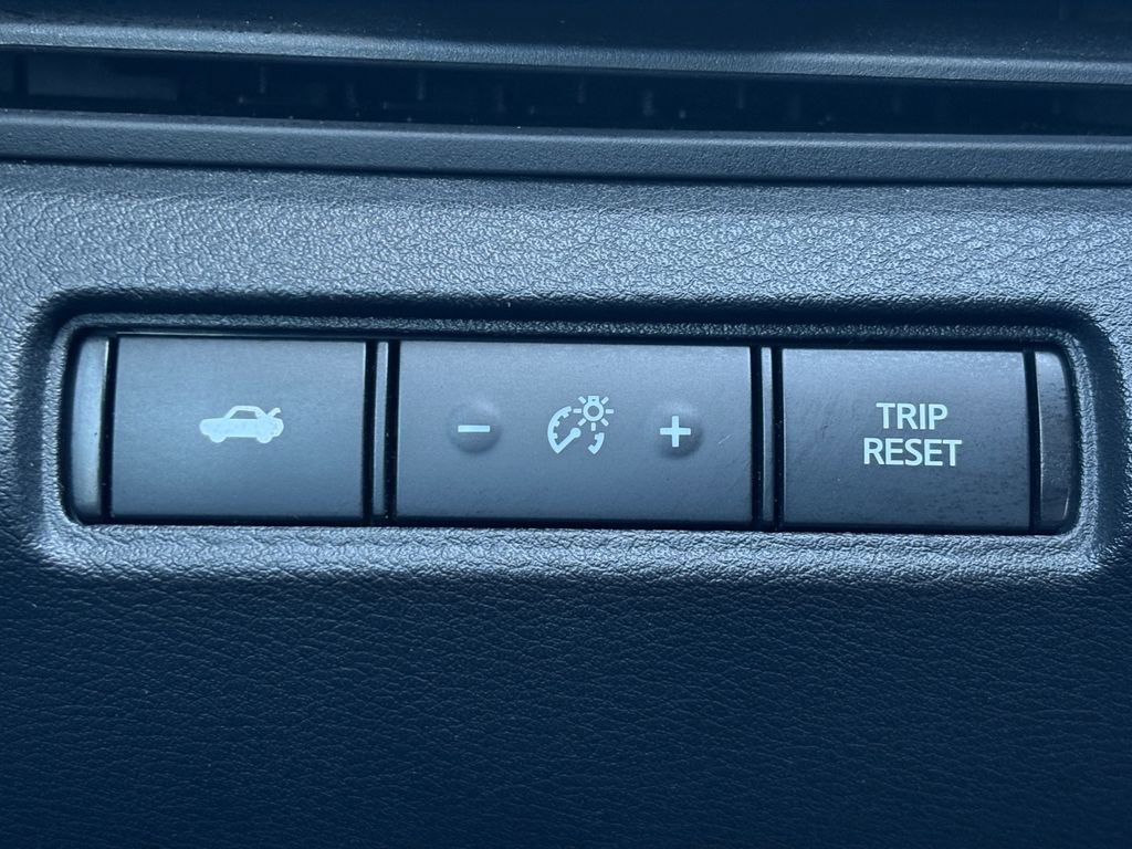 Used 2022 Nissan Altima 2.5 SR image 3