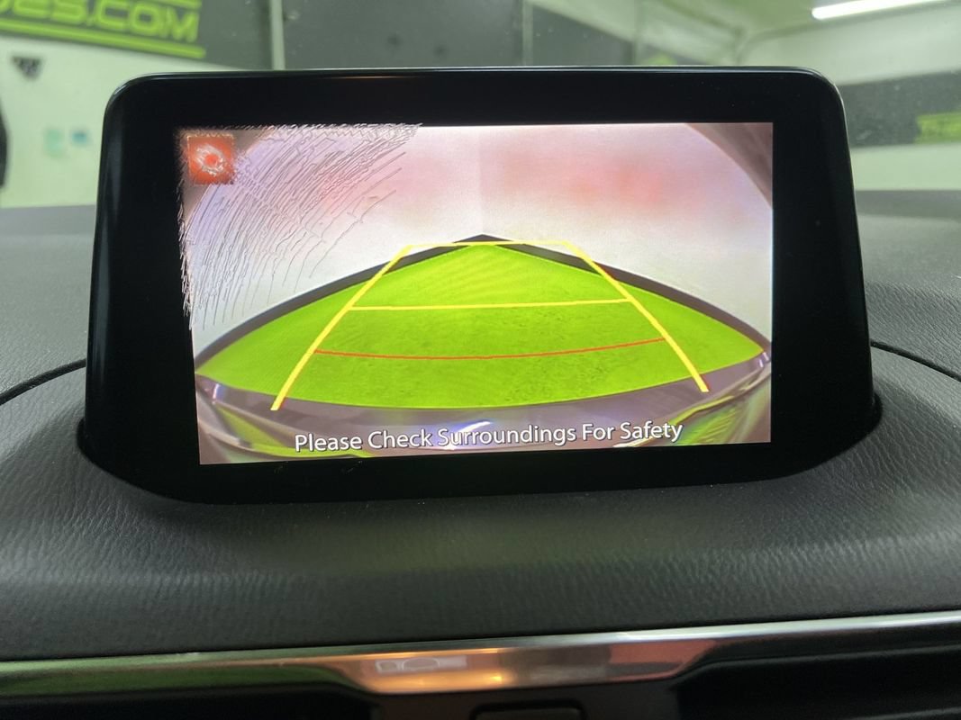 Used 2017 MAZDA MAZDA3 Grand Touring FWD image 22