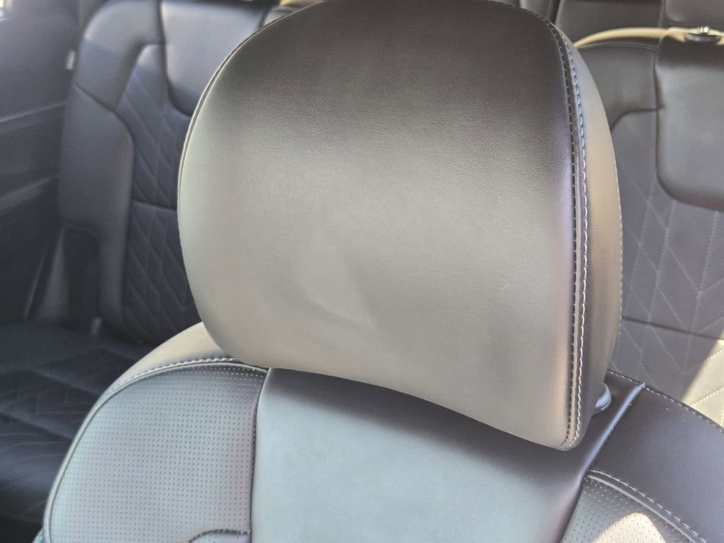 Certified 2024 Kia Telluride SX Prestige X-Line image 12
