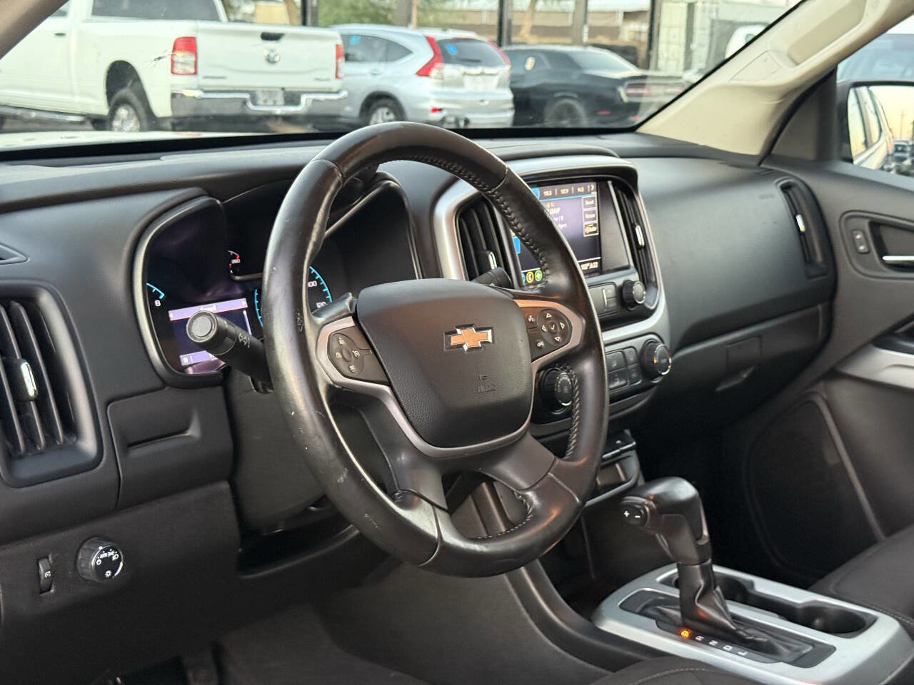 Used 2019 Chevrolet Colorado LT image 18