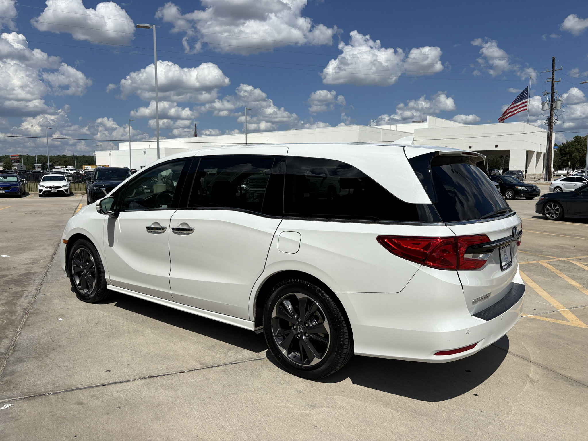 Certified 2022 Honda Odyssey Elite image 6