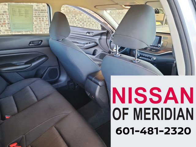 Used 2024 Nissan Altima 2.5 SV image 28