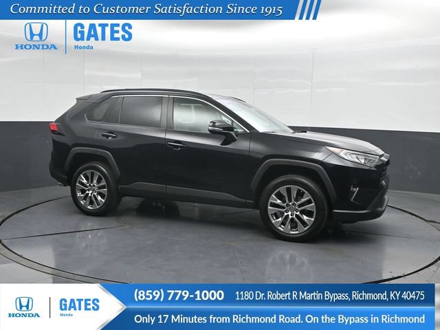 Used 2019 Toyota RAV4 XLE Premium w/ Cold Weather Package AWD/4WD video 1