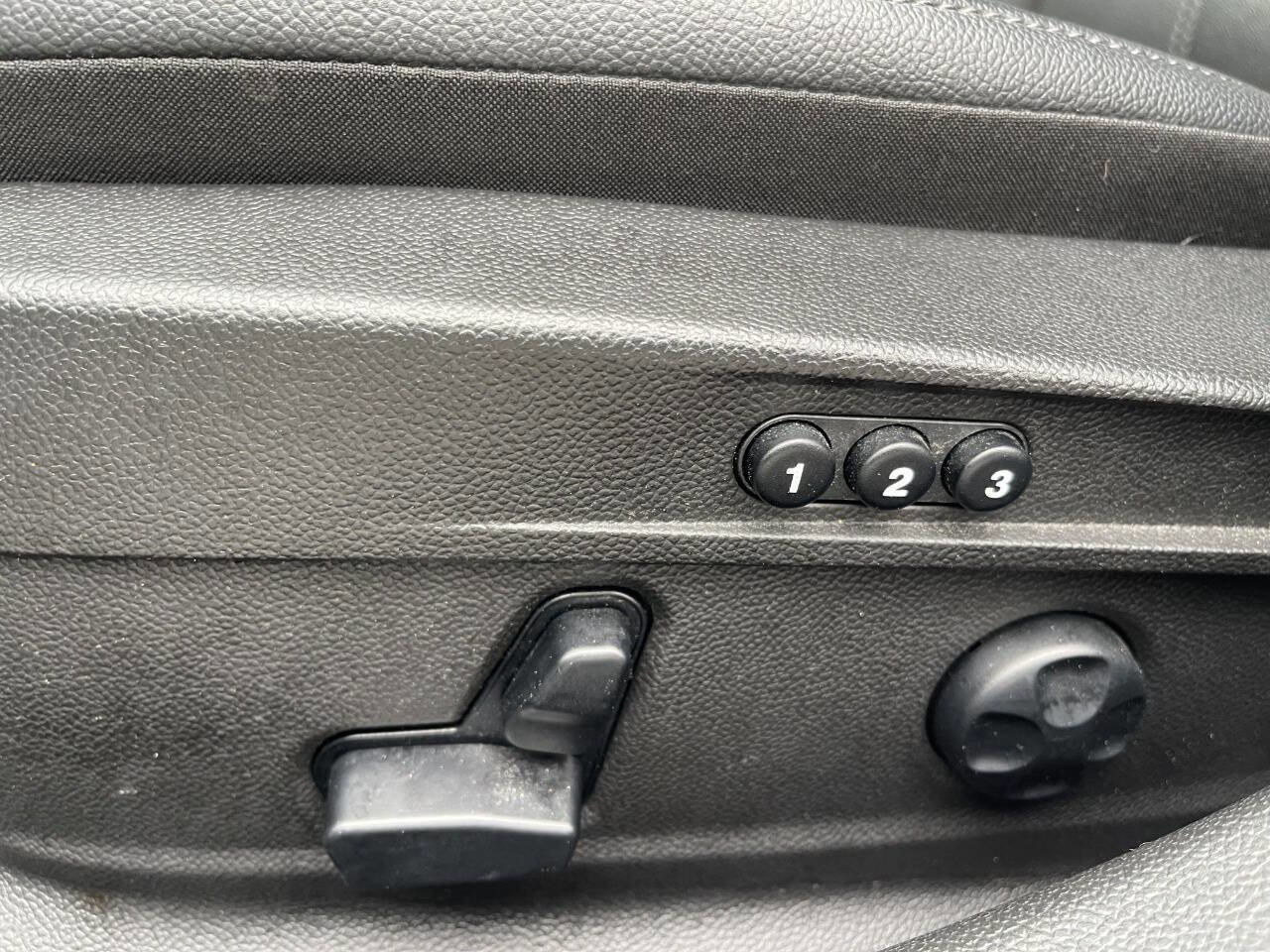 Used 2021 Alfa Romeo Giulia Ti image 17