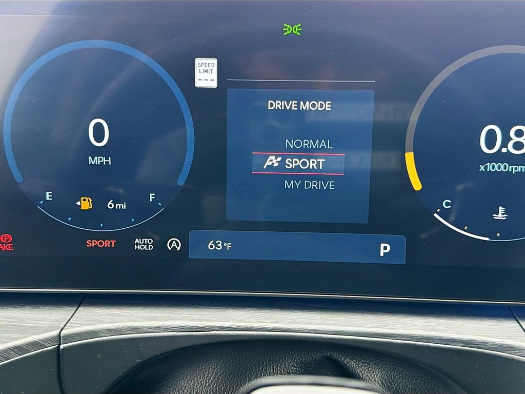 Used 2025 Hyundai Santa Fe Limited image 31