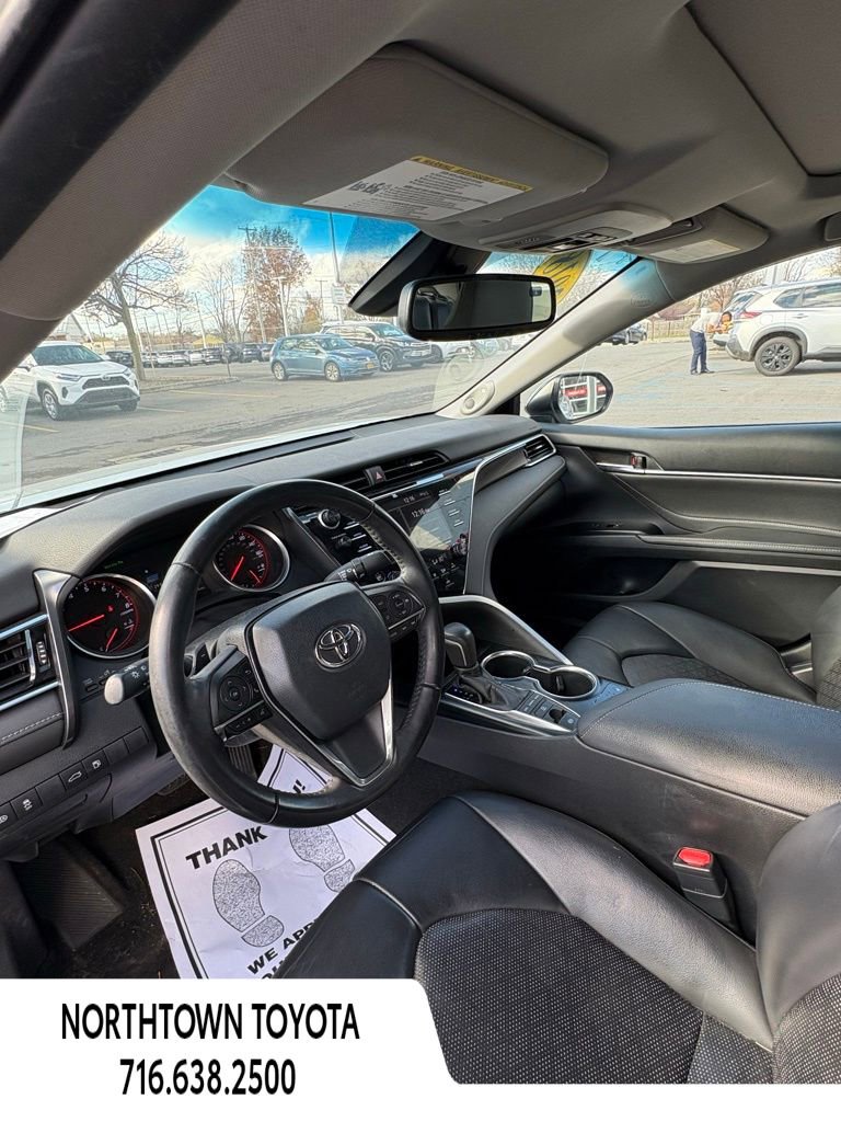 Used 2018 Toyota Camry XSE image 14