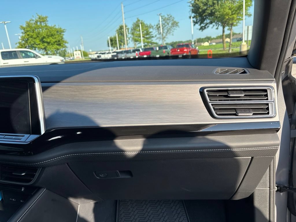 Used 2026 Volkswagen Atlas Cross Sport SE AWD/4WD image 55
