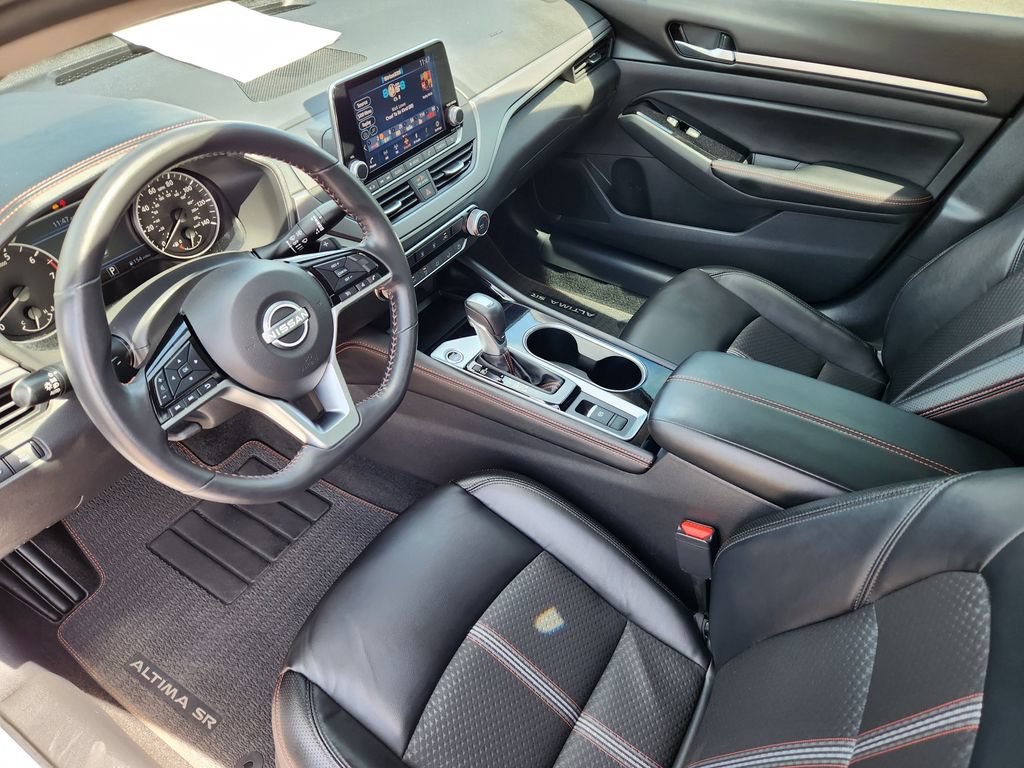 Used 2024 Nissan Altima 2.5 SR AWD/4WD image 10