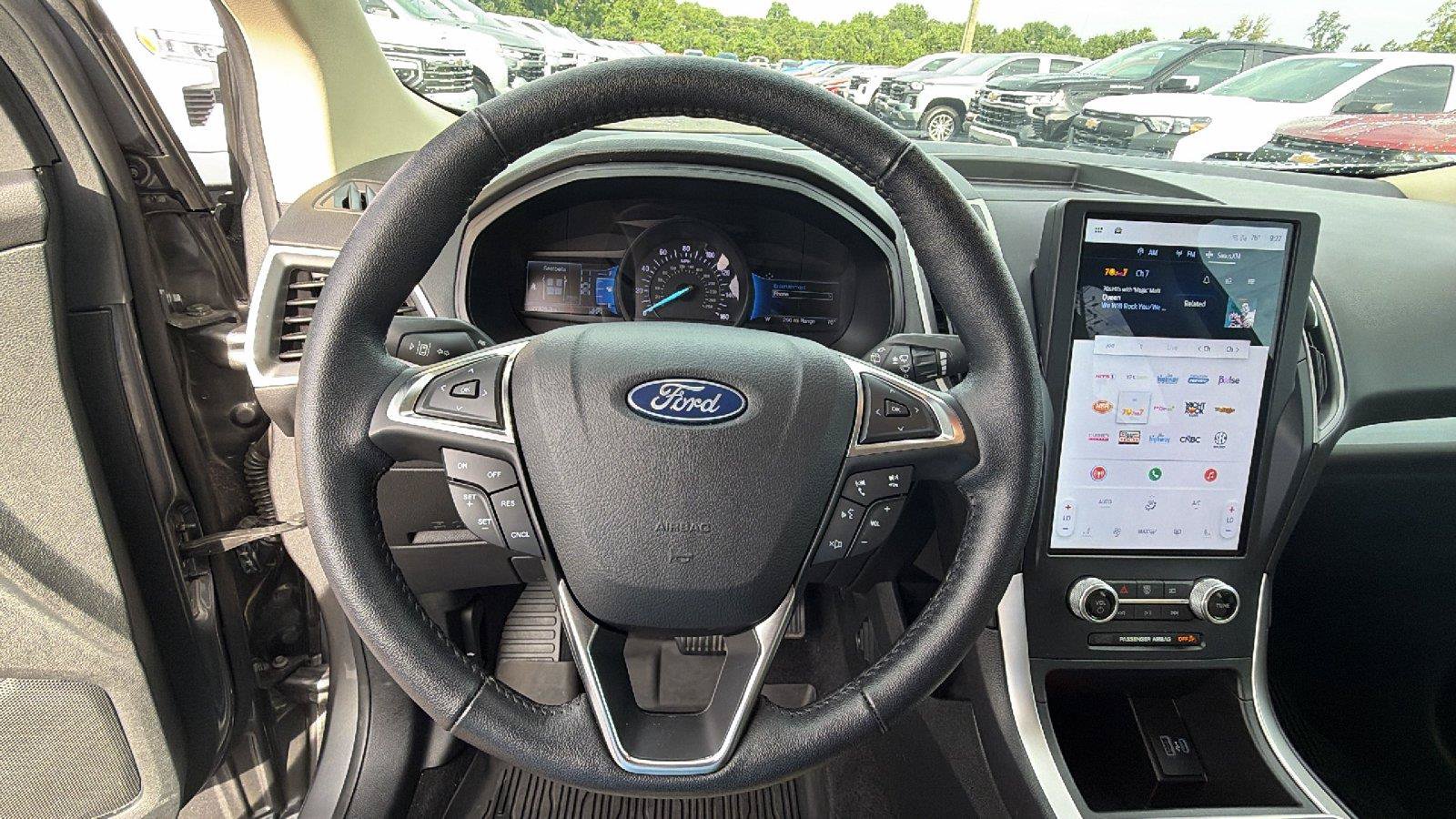 Used 2023 Ford Edge SEL w/ Convenience Package AWD/4WD image 24
