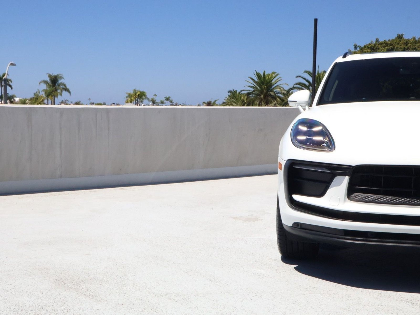 Certified 2026 Porsche Macan AWD/4WD image 12