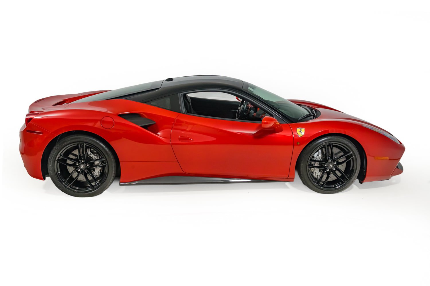 Used 2018 Ferrari 488 GTB RWD image 10