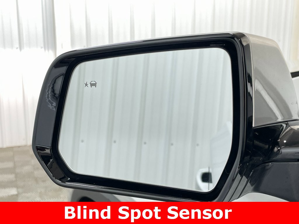 Used 2019 Chevrolet Traverse LT image 34