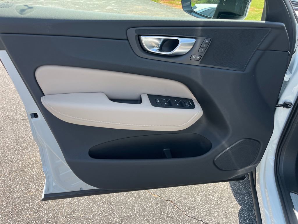 Used 2026 Volvo XC60 B5 Plus w/ Protection Package Premier image 12