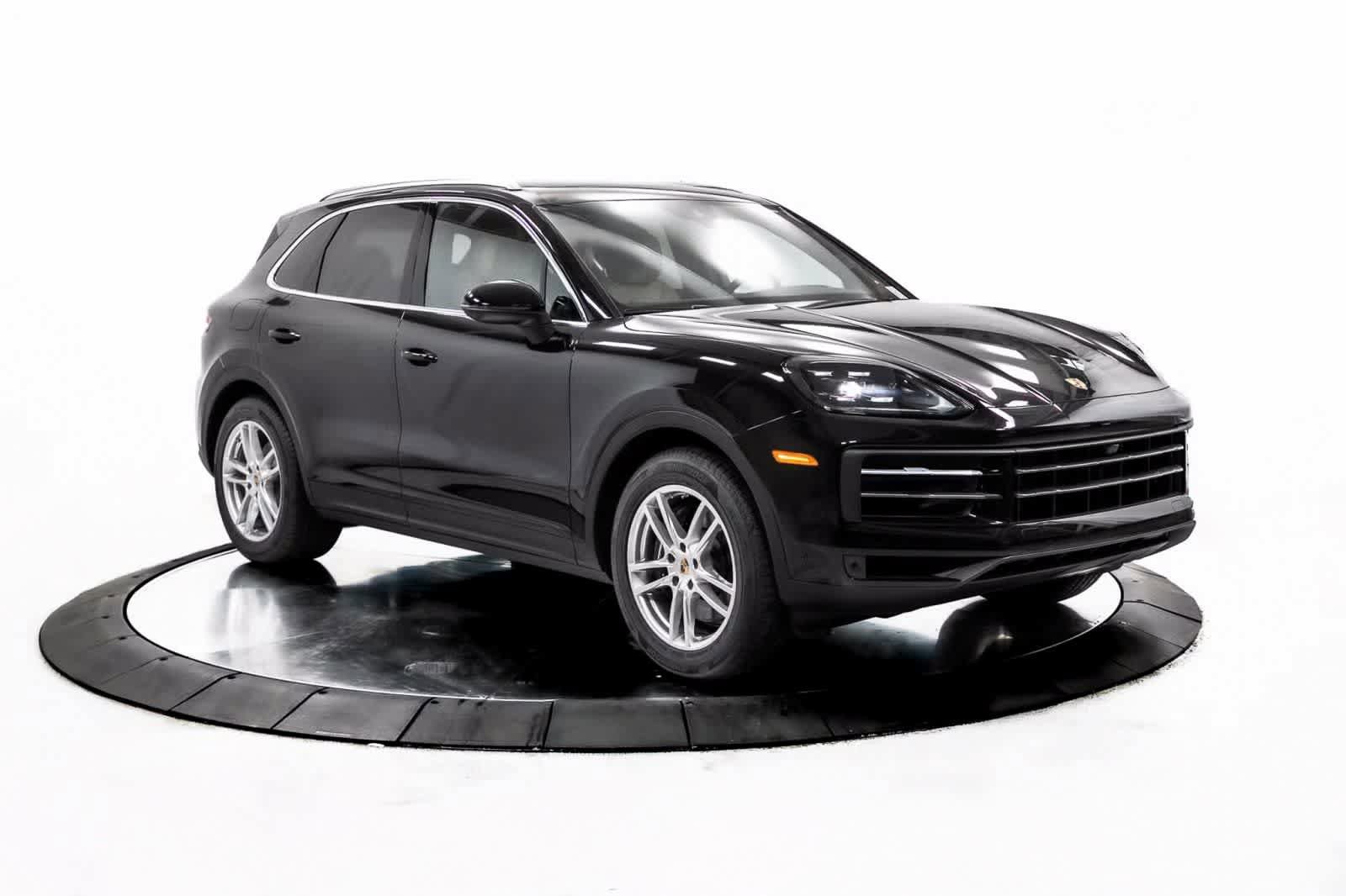 Certified 2025 Porsche Cayenne AWD/4WD image 9