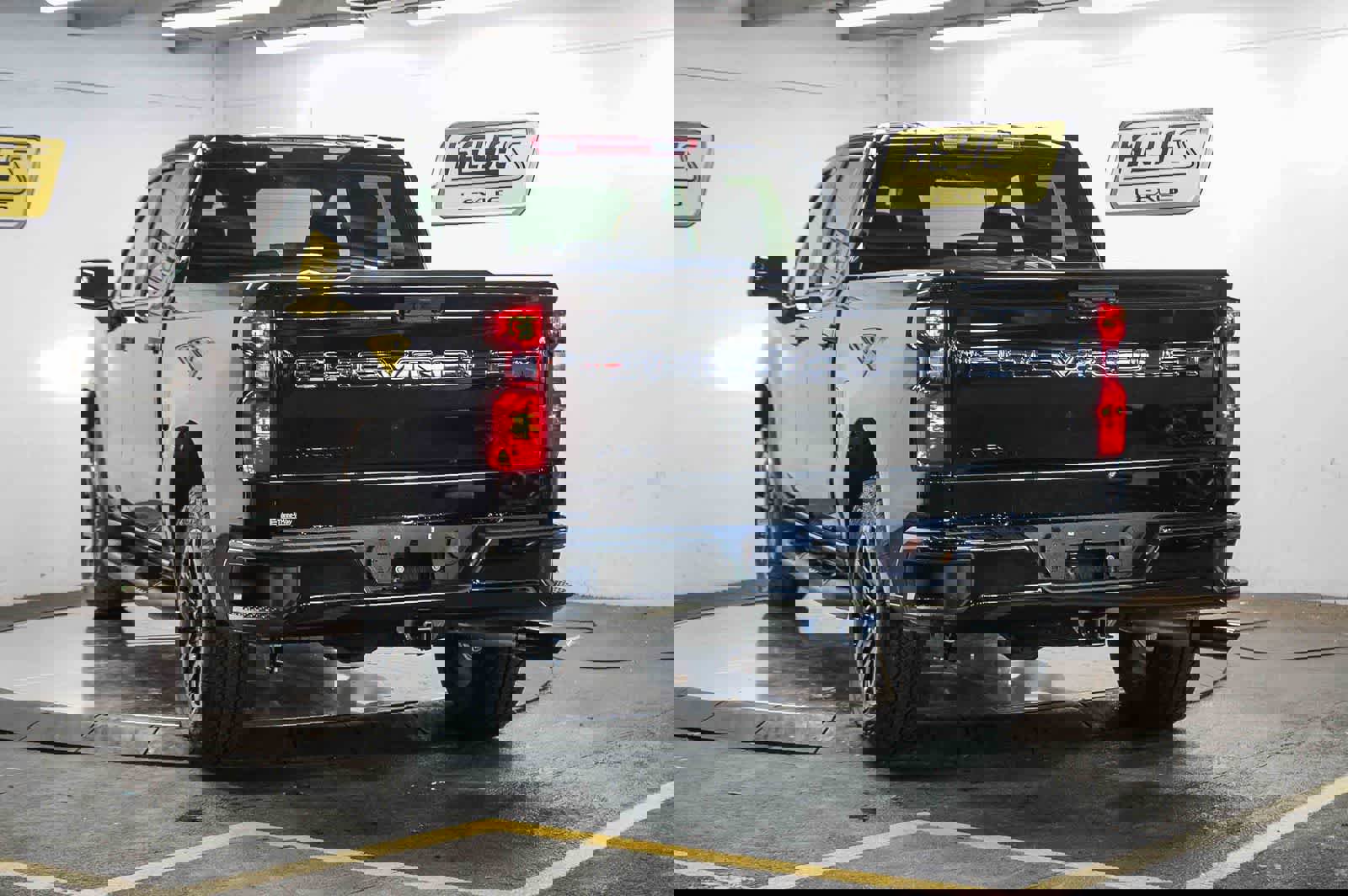 Used 2026 Chevrolet Silverado 1500 Custom w/ Turbomax Blackout Package image 6