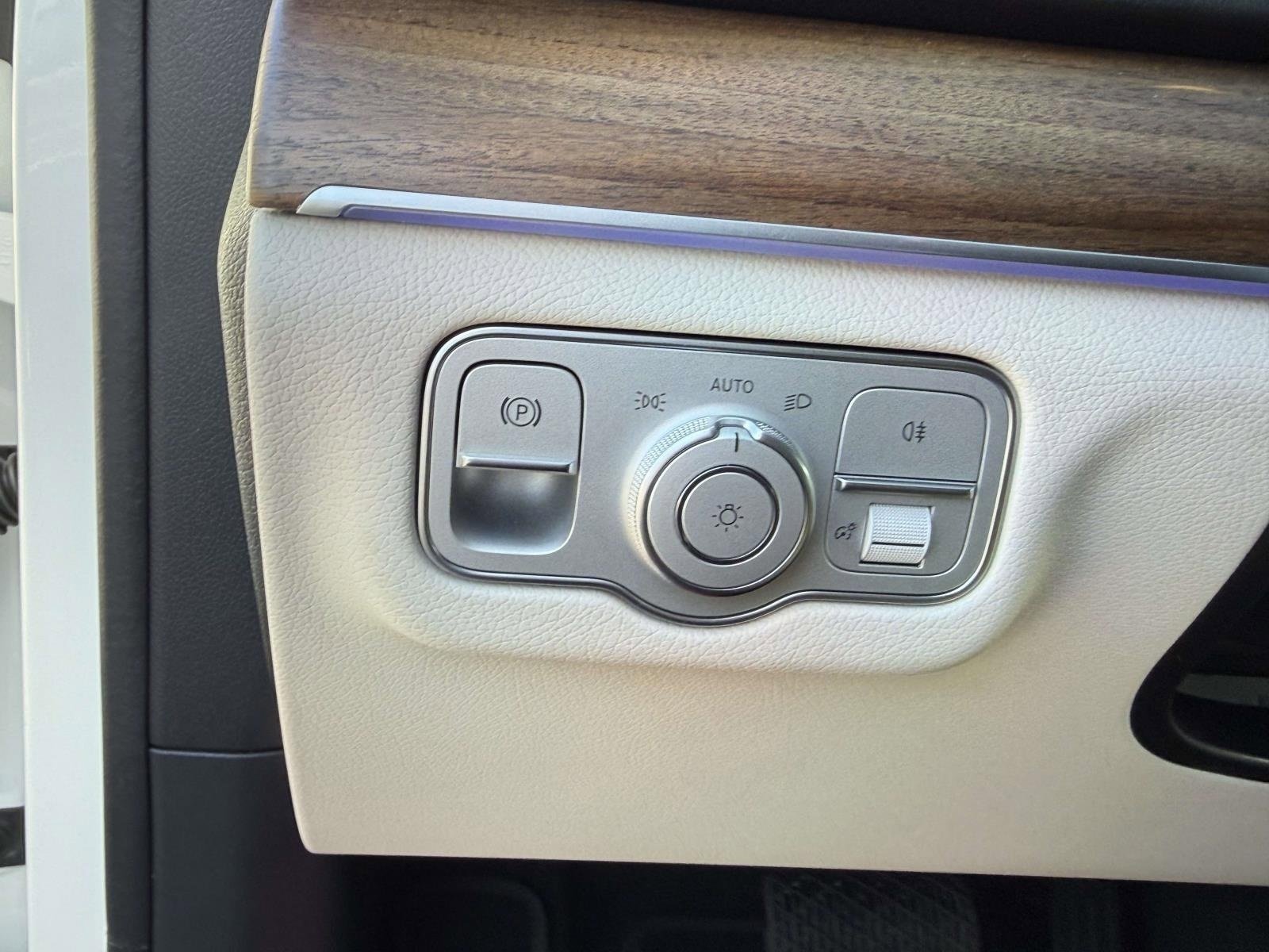 Used 2025 Mercedes-Benz GLE 450e 4MATIC image 58