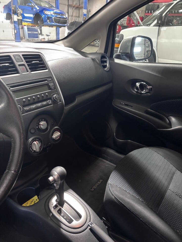 Used 2014 Nissan Versa Note SV FWD image 3