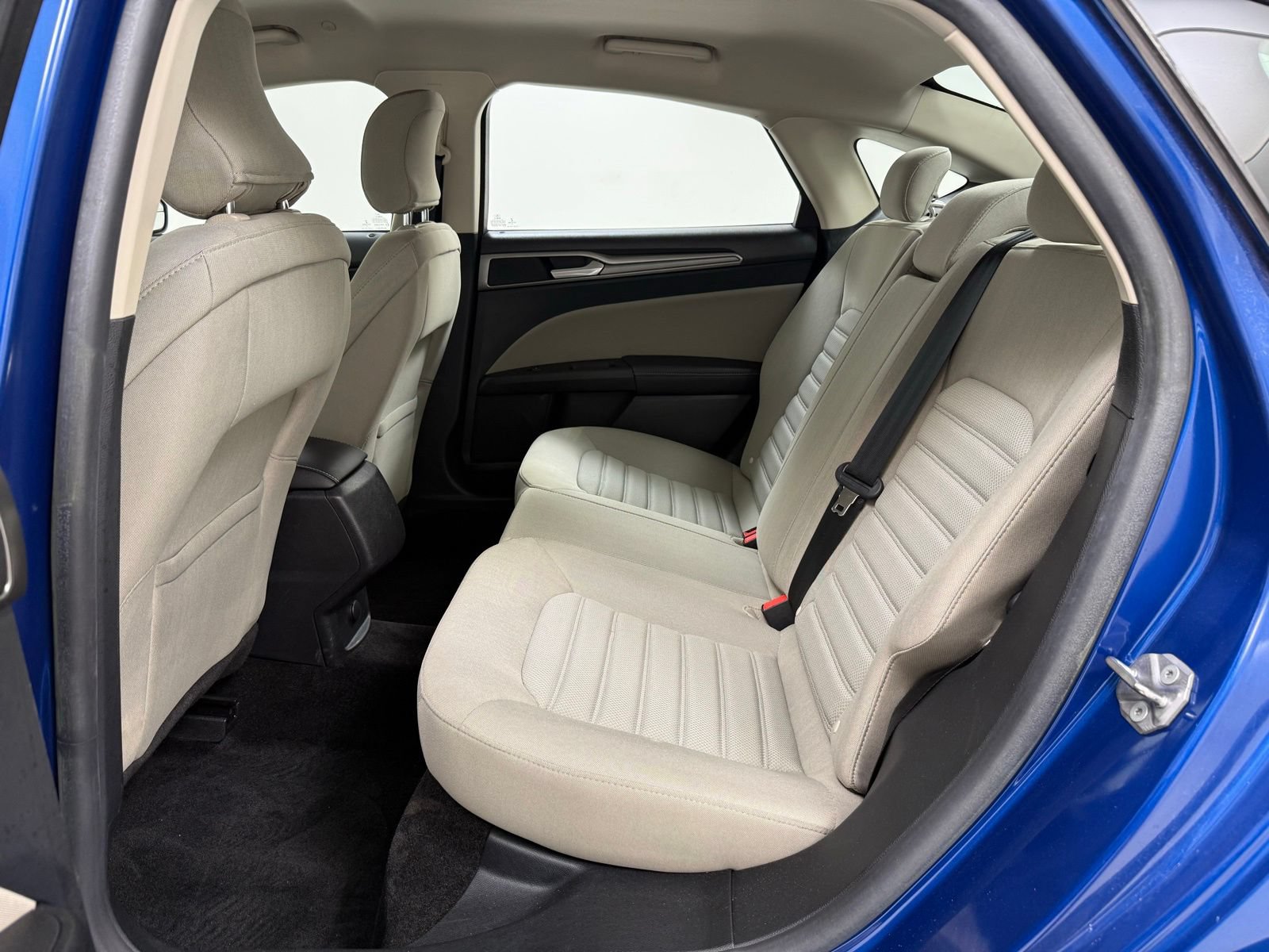 Used 2018 Ford Fusion S FWD image 17