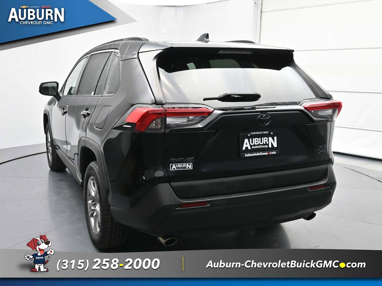 Used 2022 Toyota RAV4 XLE image 13