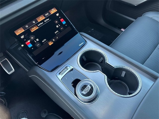 New 2026 Cadillac Vistiq Luxury w/ LPO, Floor Liner Package image 21