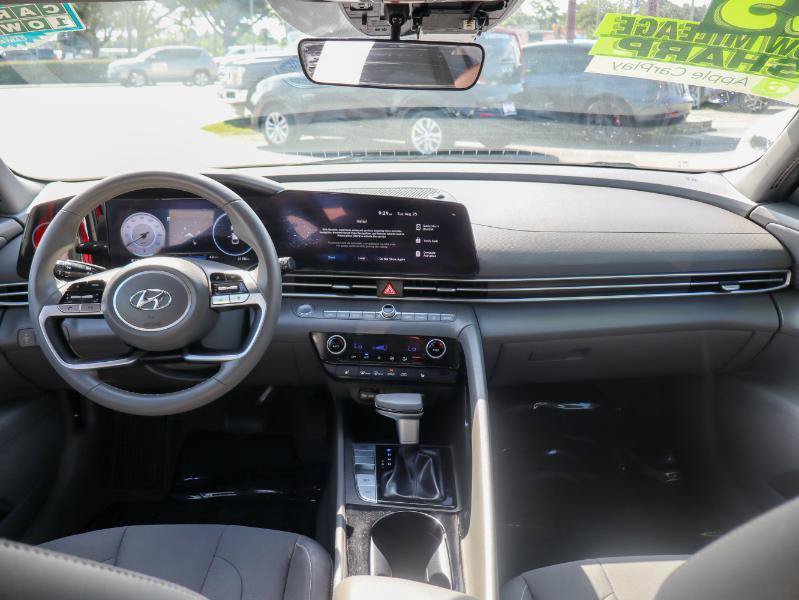 Used 2023 Hyundai Elantra SEL w/ Convenience Package FWD image 14