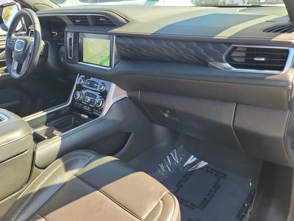 Used 2024 GMC Yukon Denali AWD/4WD image 30
