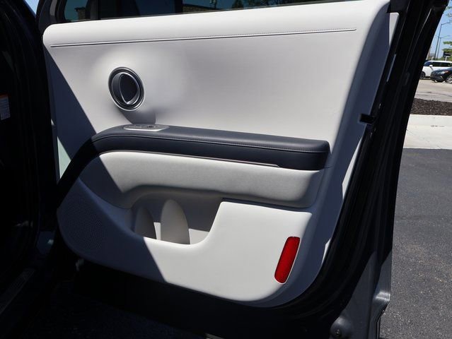 Used 2026 Hyundai Palisade Calligraphy image 7