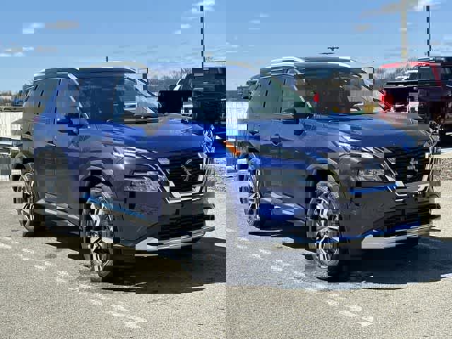 Used 2023 Nissan Rogue Platinum image 21