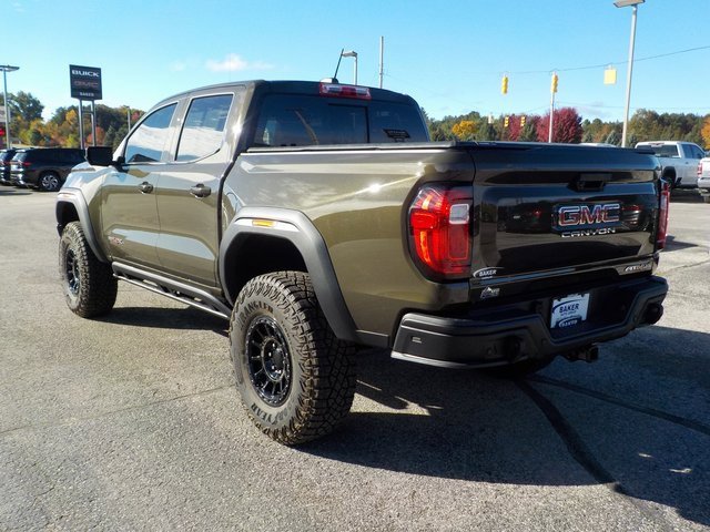 Used 2024 GMC Canyon AT4X w/ AT4X AEV Edition image 5