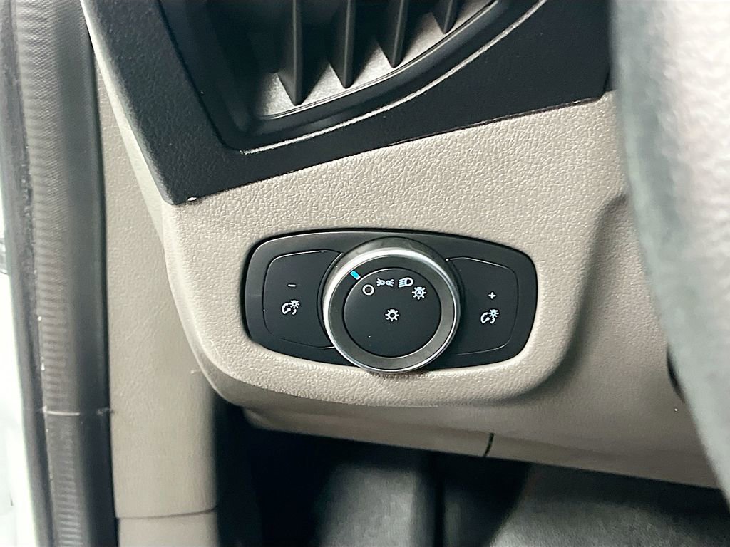 Used 2023 Ford Transit Connect XL image 10