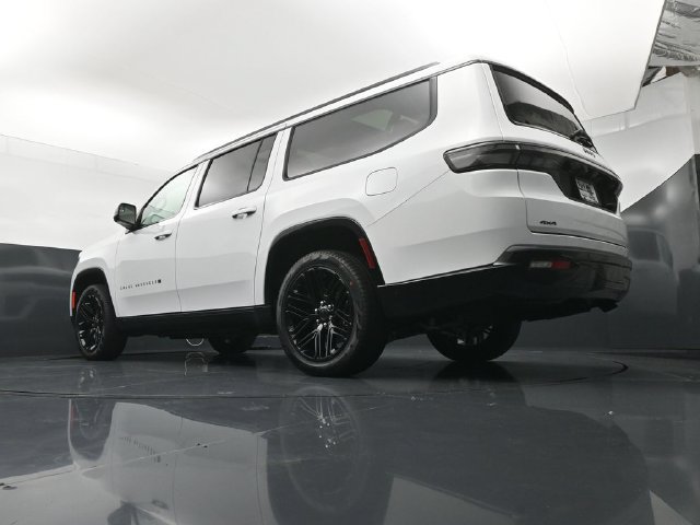 New 2026 Jeep Grand Wagoneer L Limited AWD/4WD image 22