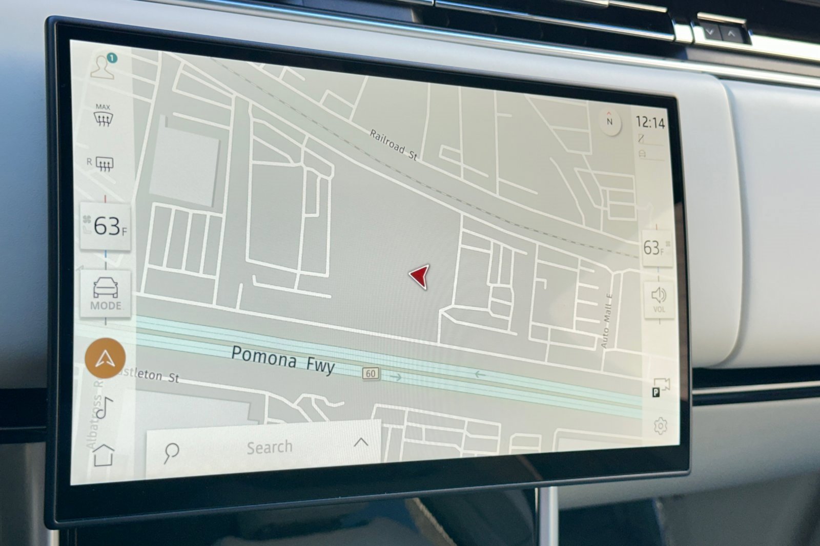 Certified 2024 Land Rover Range Rover SE image 22