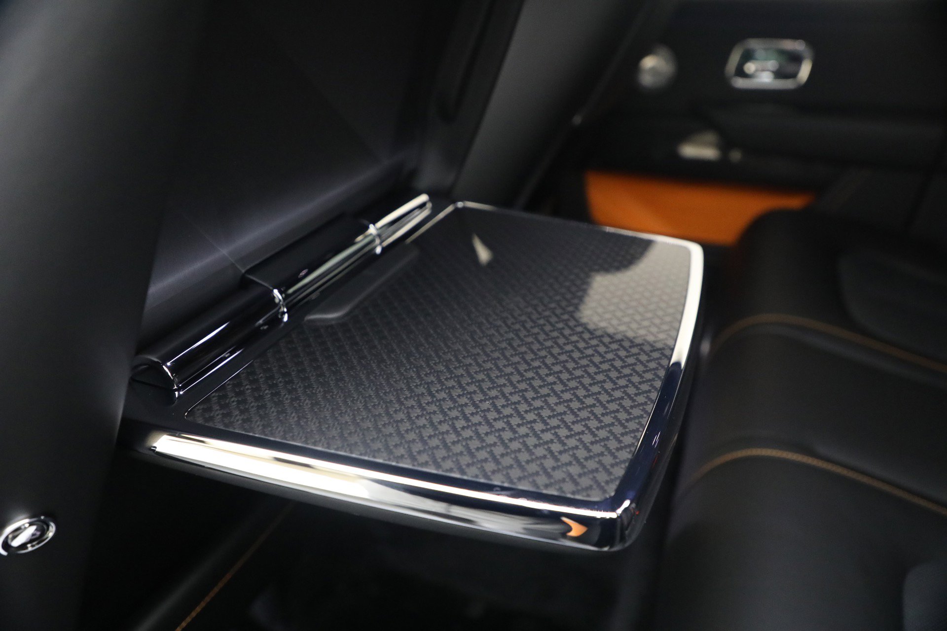 Certified 2026 Rolls-Royce Cullinan Black Badge image 28