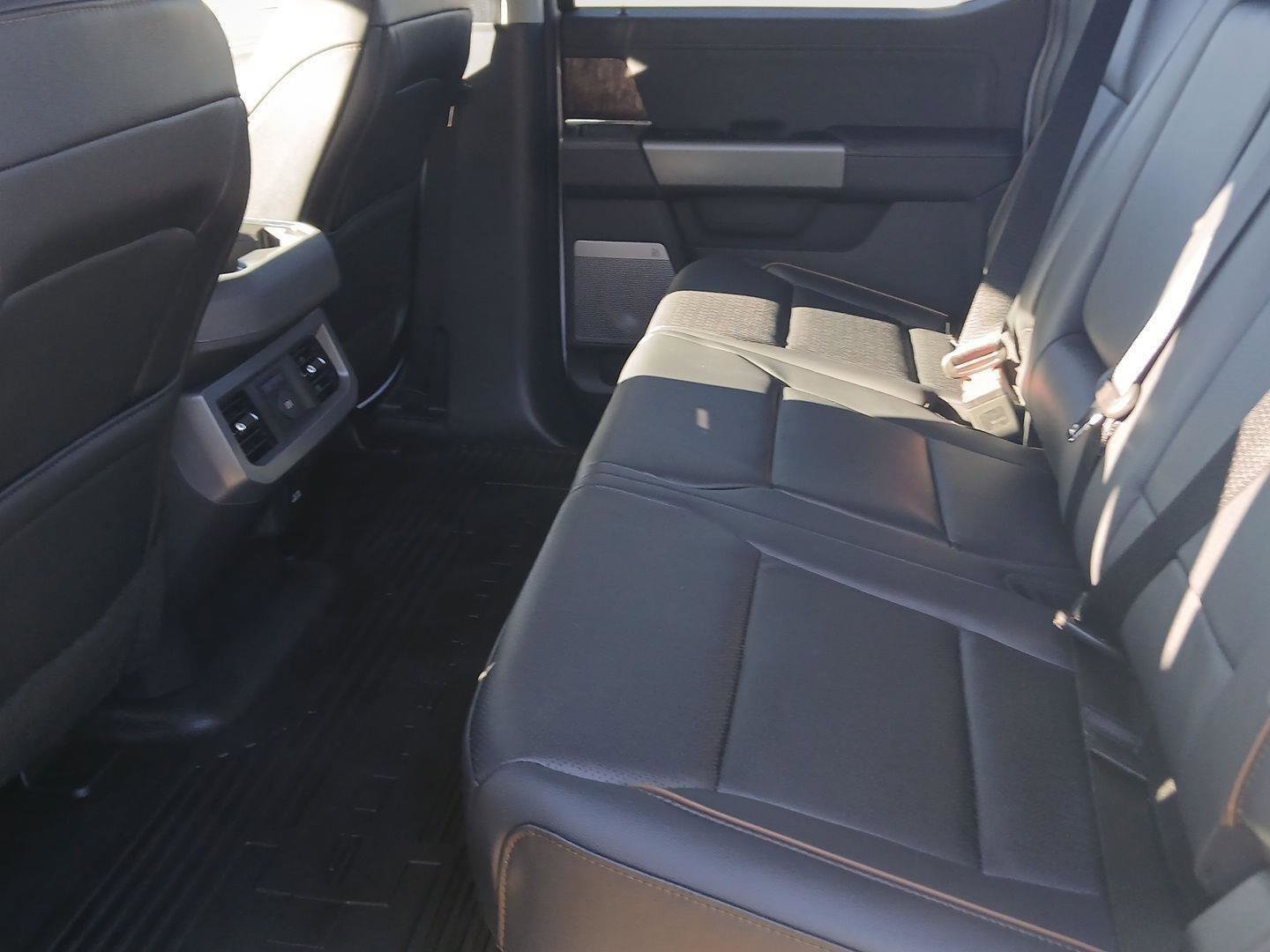 New 2026 Ford F350 Lariat image 24