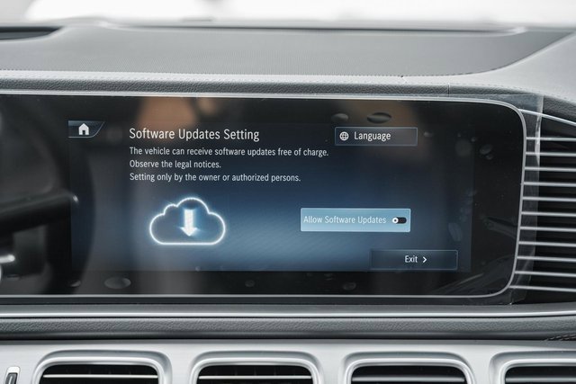 New 2026 Mercedes-Benz GLS 580 4MATIC image 23